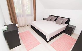 Continental Boutique Rooms